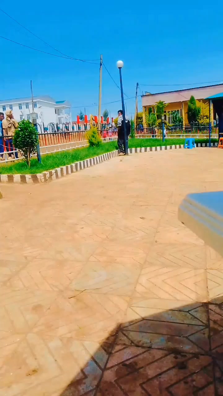 @Dev Actor 🍫⚡