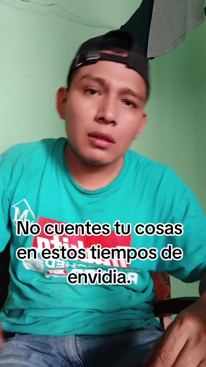 @Un Joven So&ntilde;ador Sv