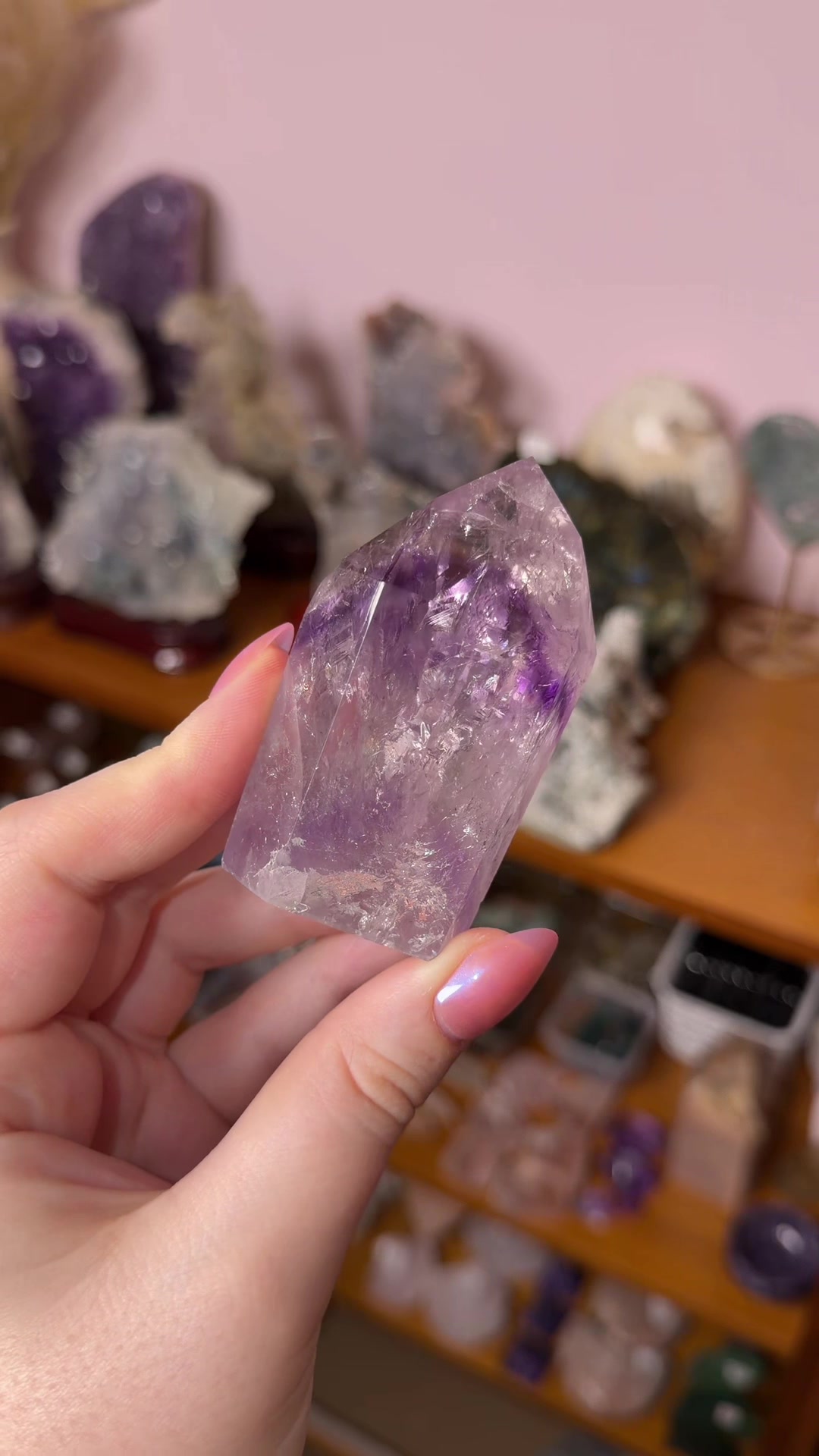 @beautiful aura crystals