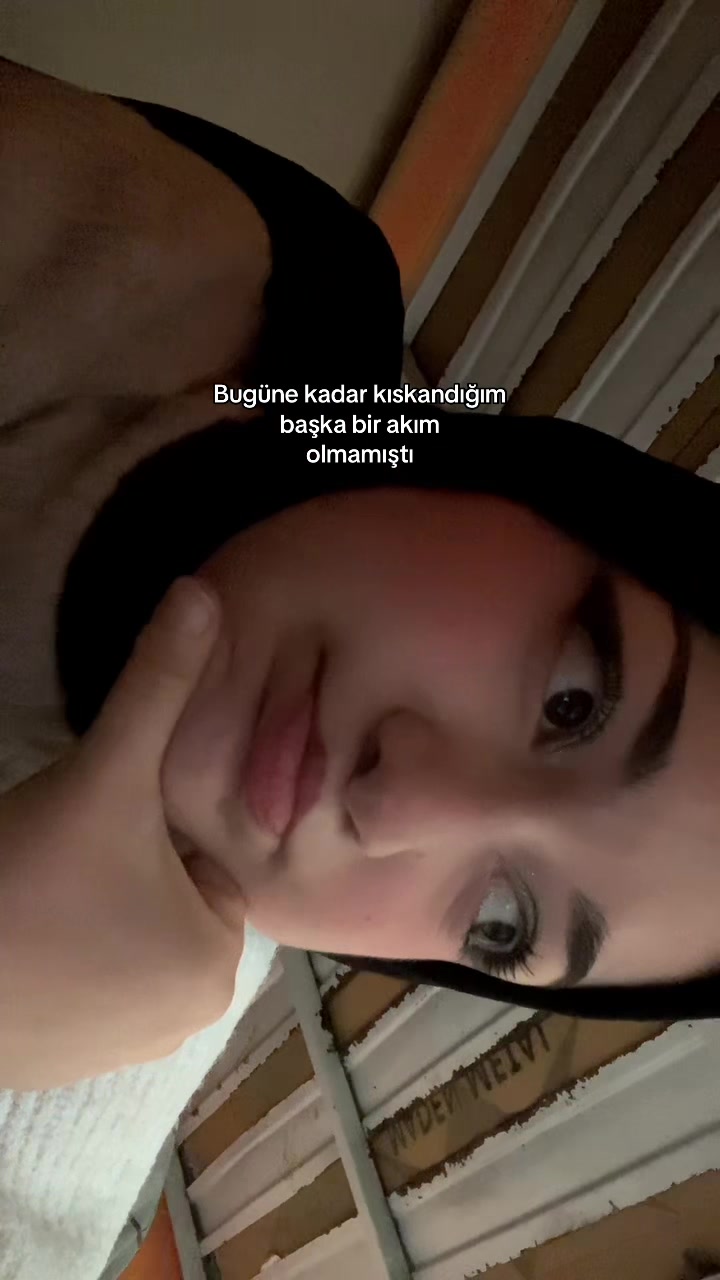 @Nur