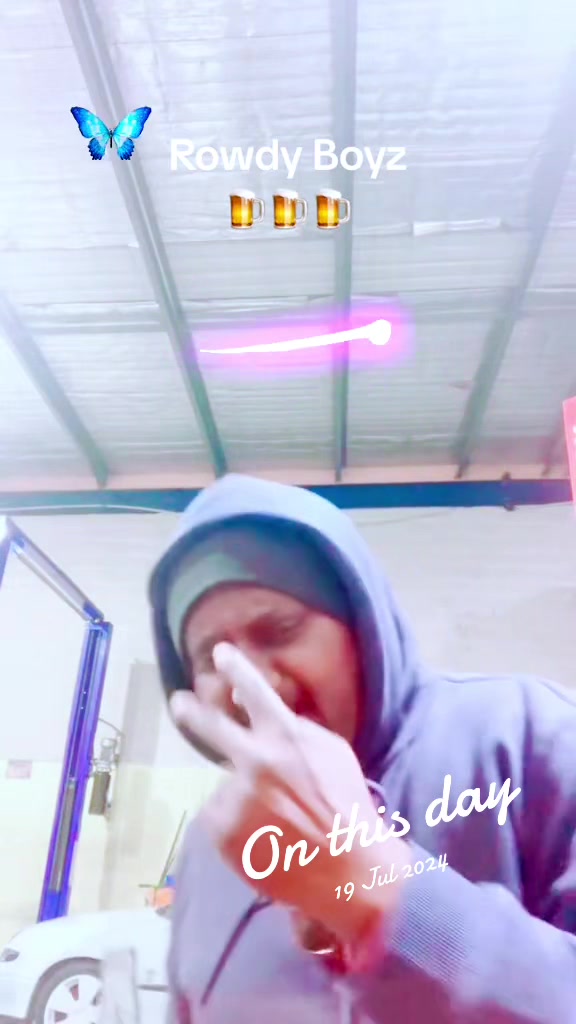 @ROWDYVEE🍺🇦🇺🇫🇯🦋