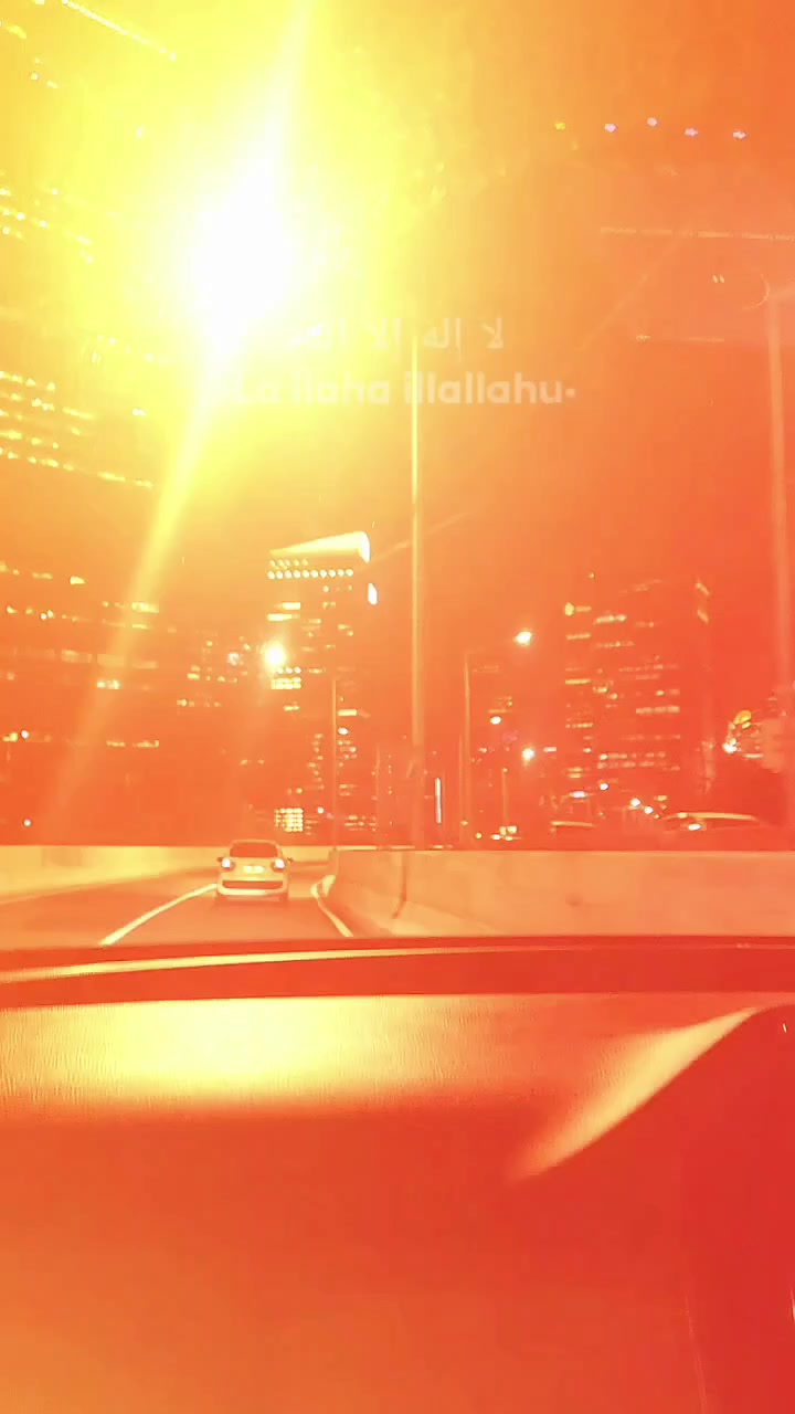 @Nia