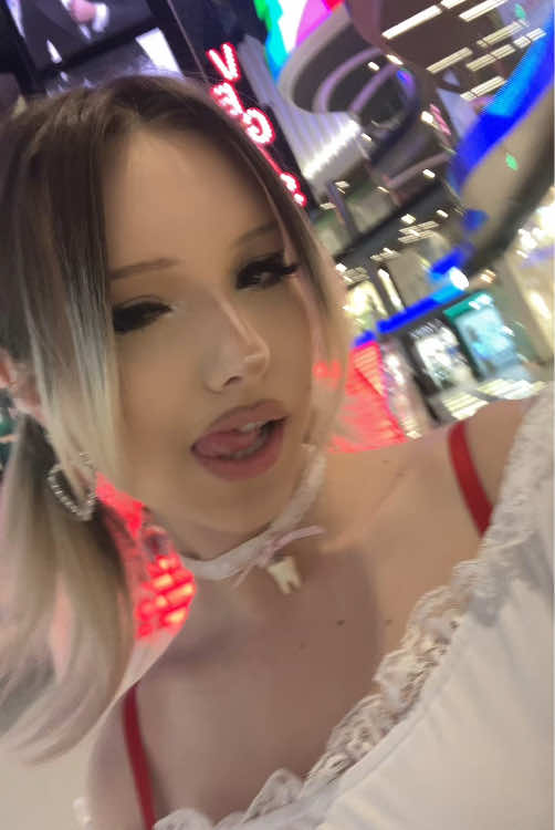 @белая