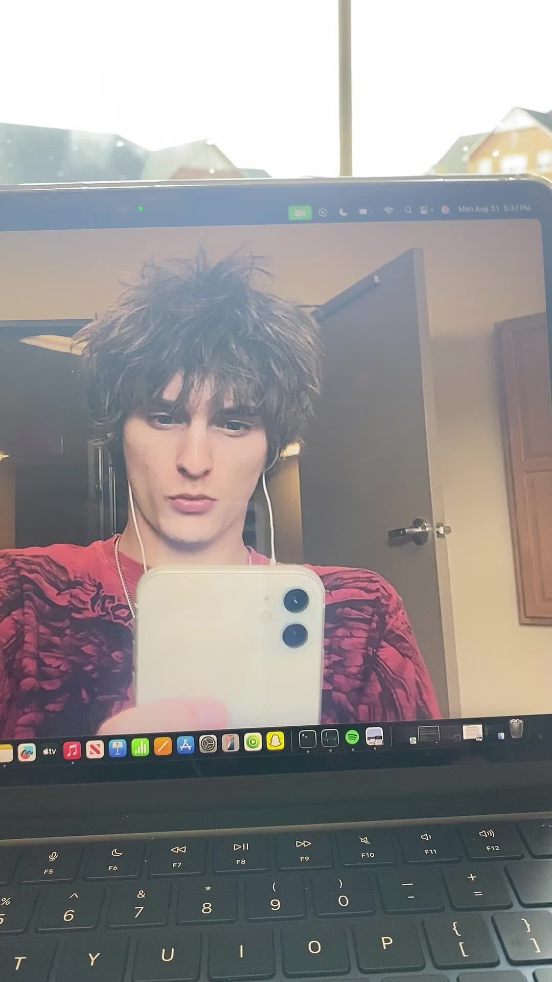 @cryingdweeb