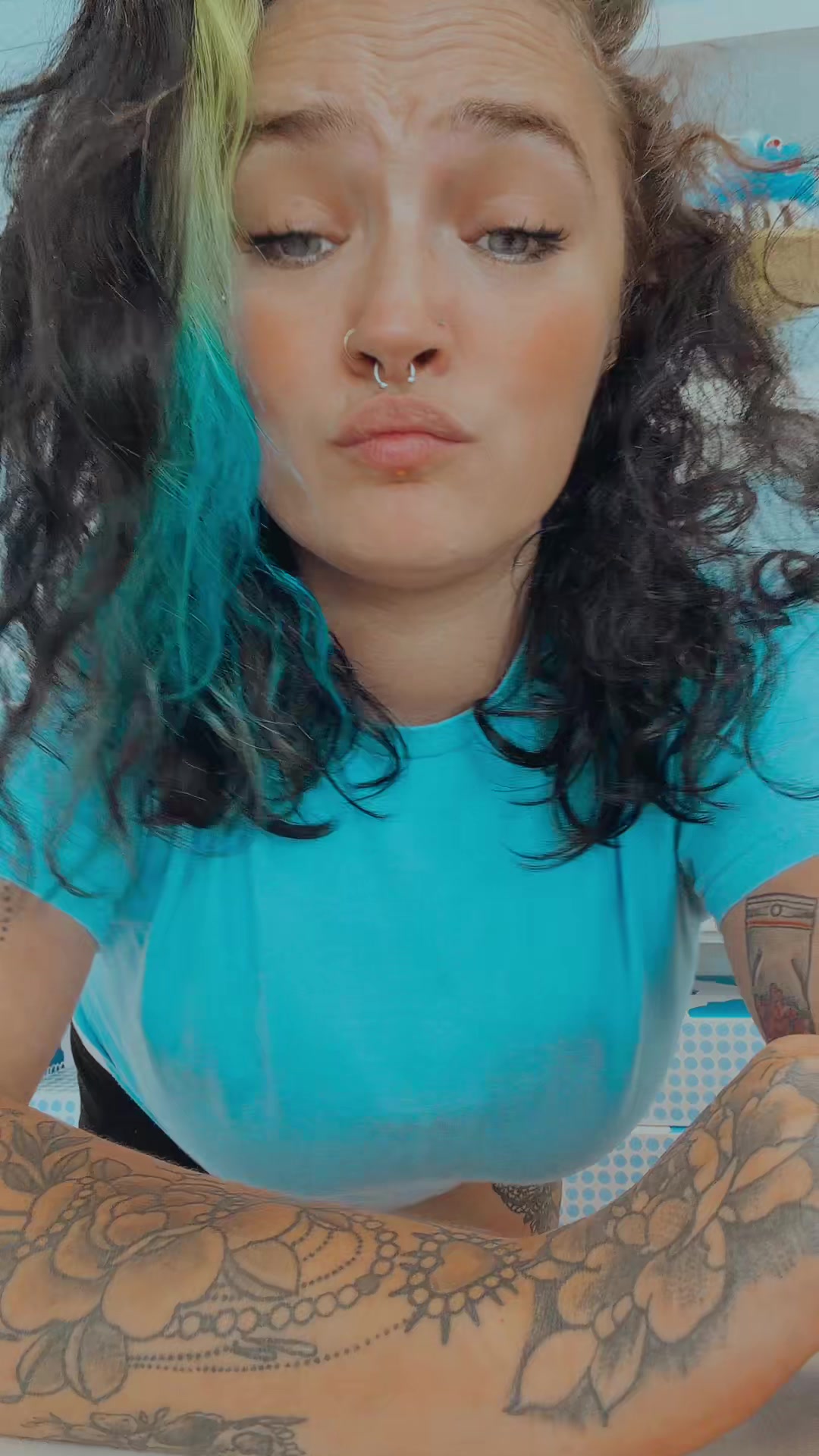 @MOMMYBRETT