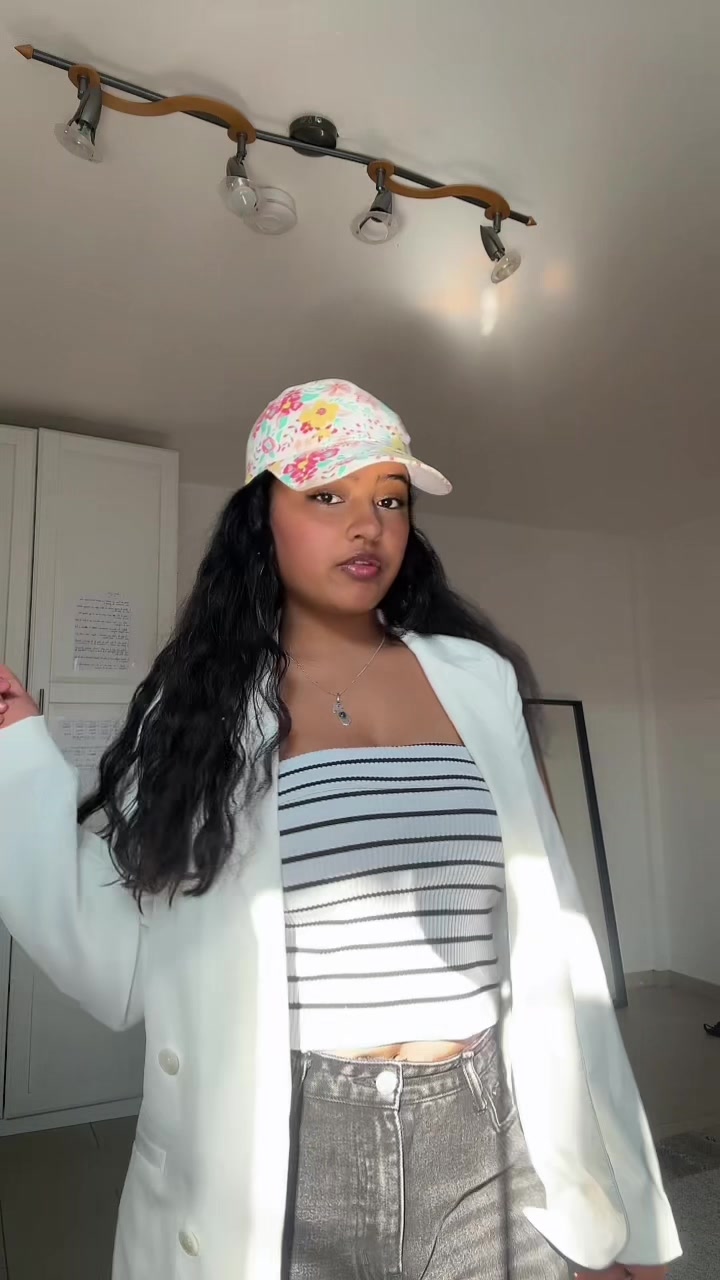 @Clara