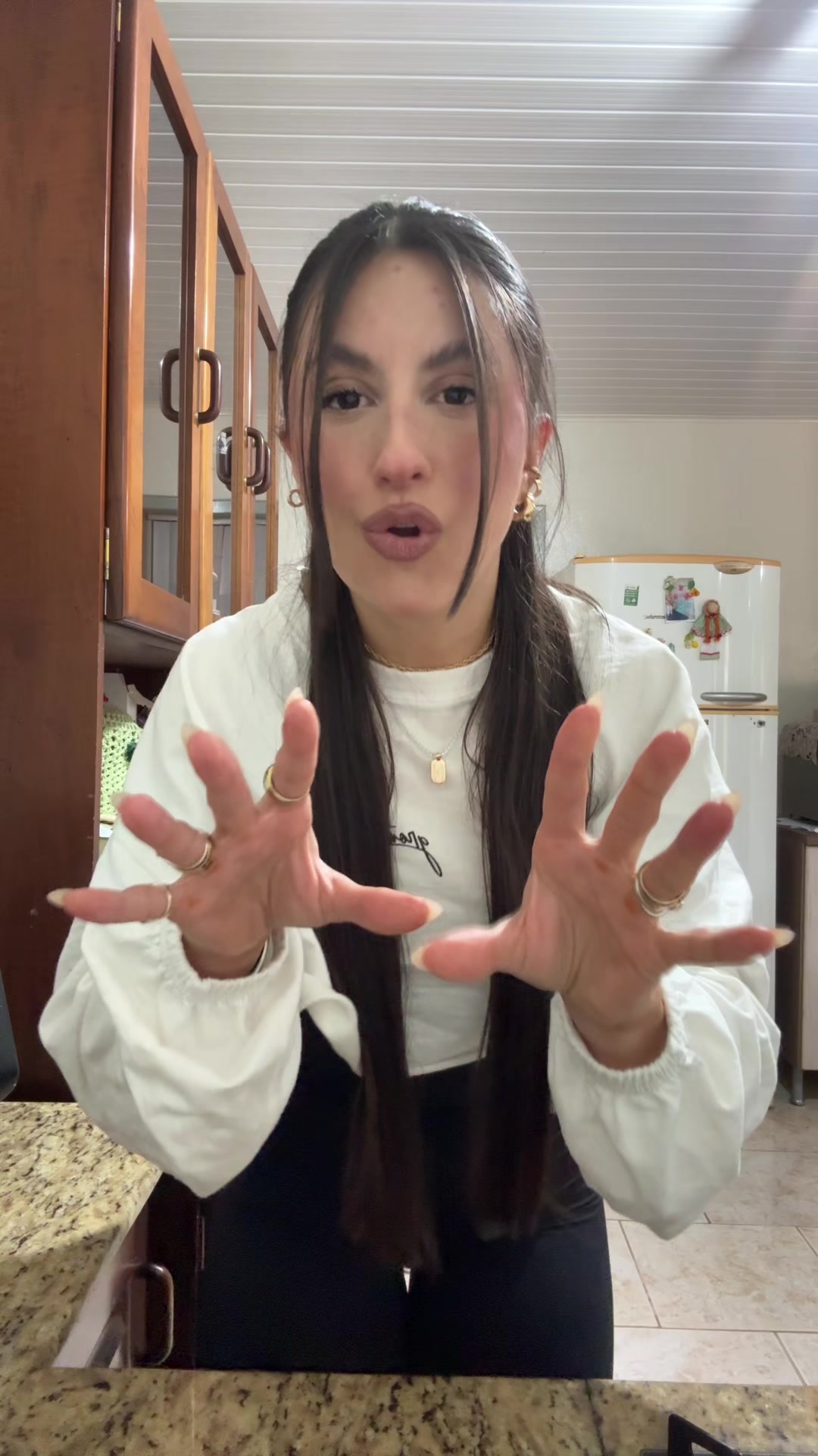 @natália