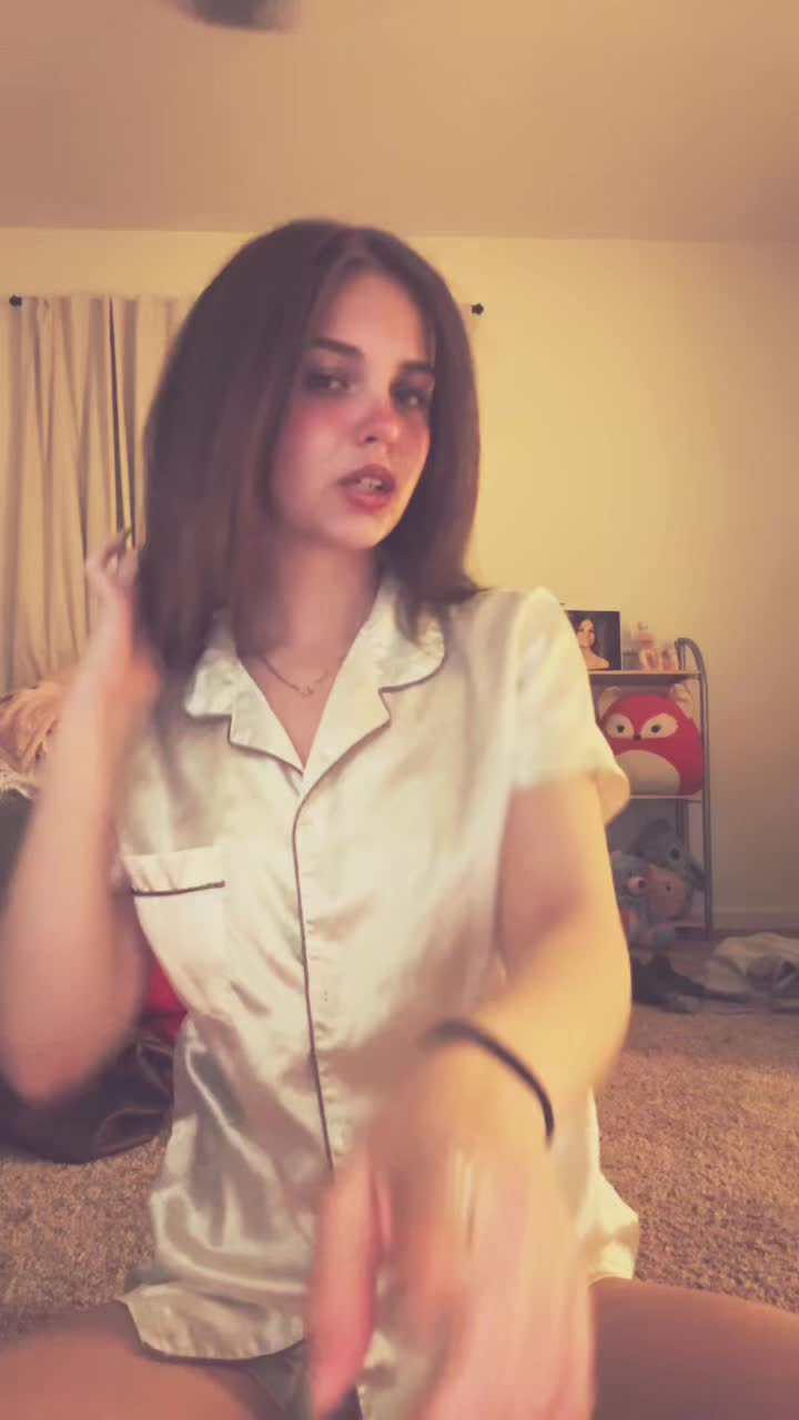@_jellybexn_