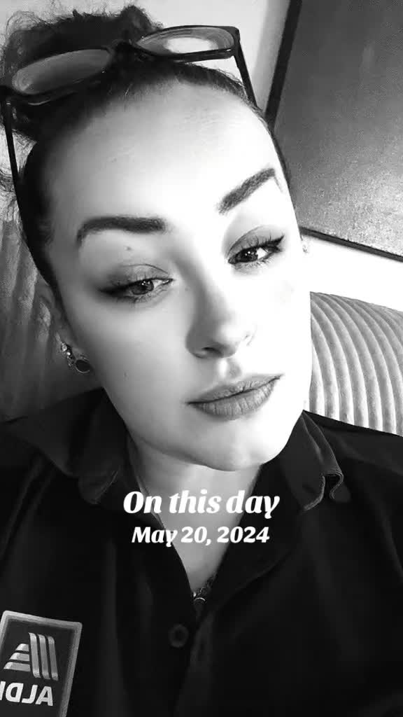 @JustASmallTownGirl🩷💜