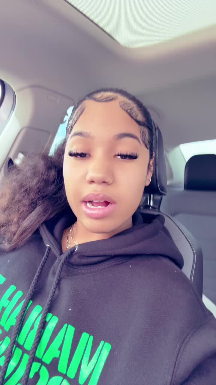 @MiaBaby