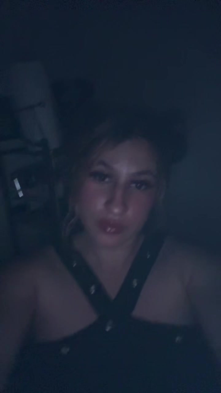 @Angelique Beckerm715