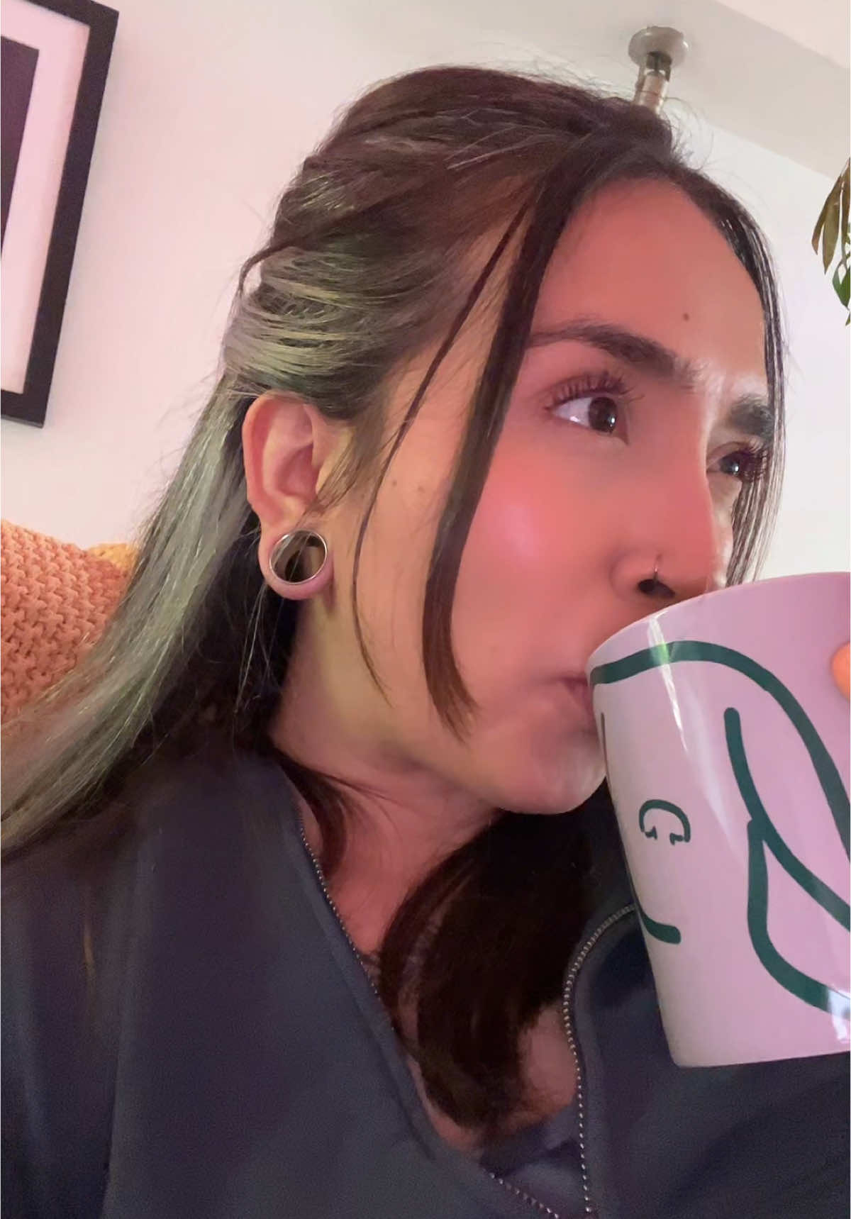 @Lizzy Guzmán