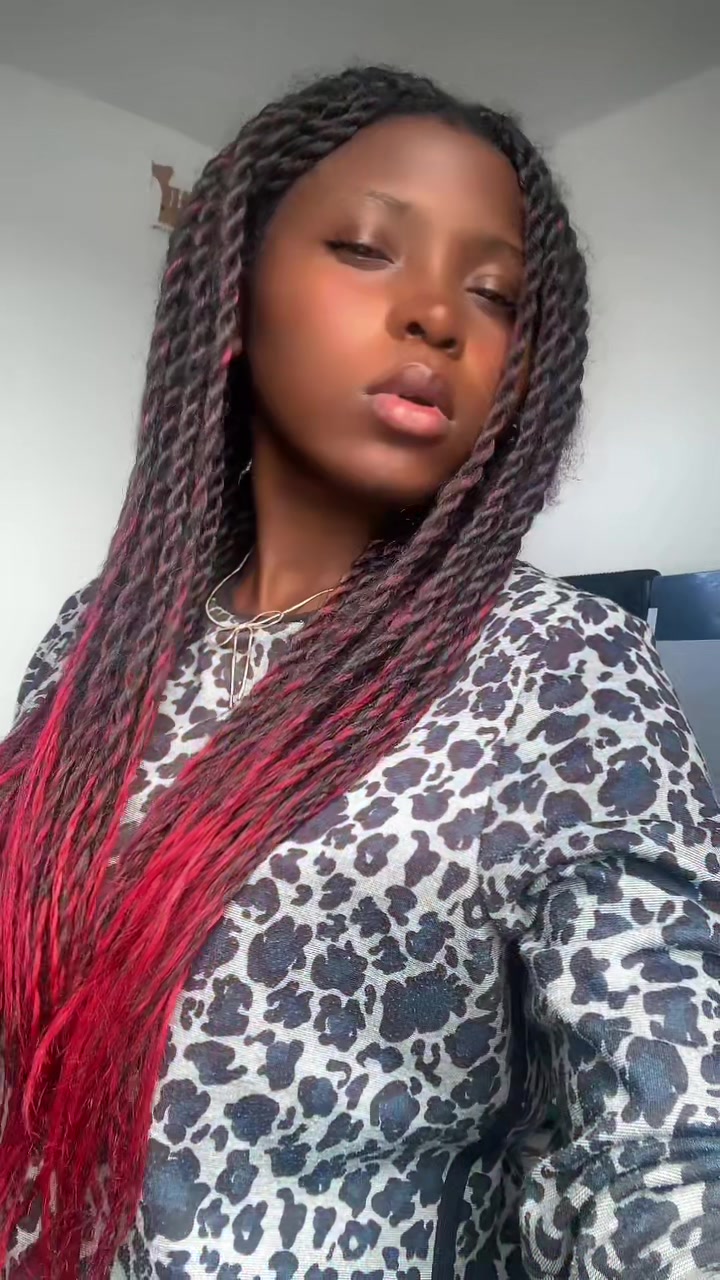 @♡&bull;𝓔𝓼𝓽𝓻𝓮𝓵𝓵𝓪&bull;♡