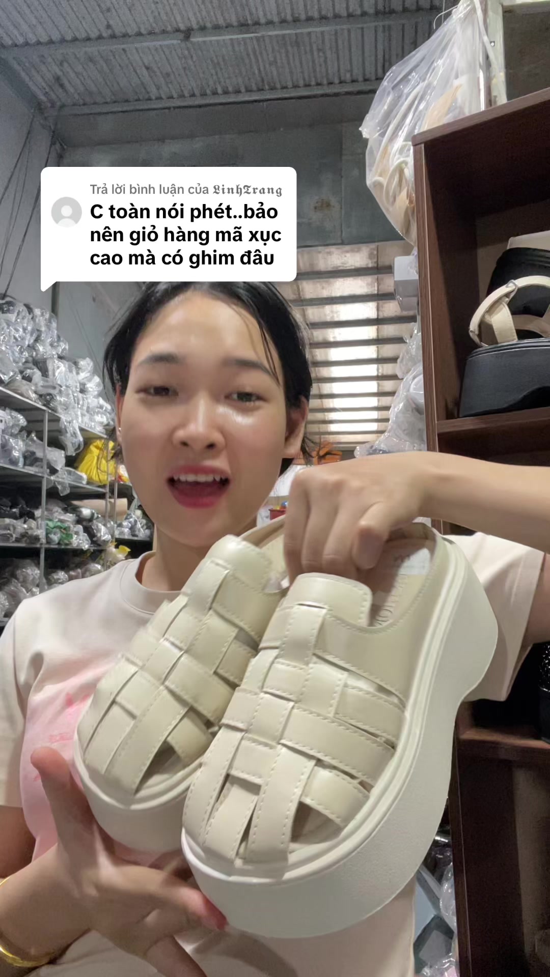 @HỒNG XIÊM
