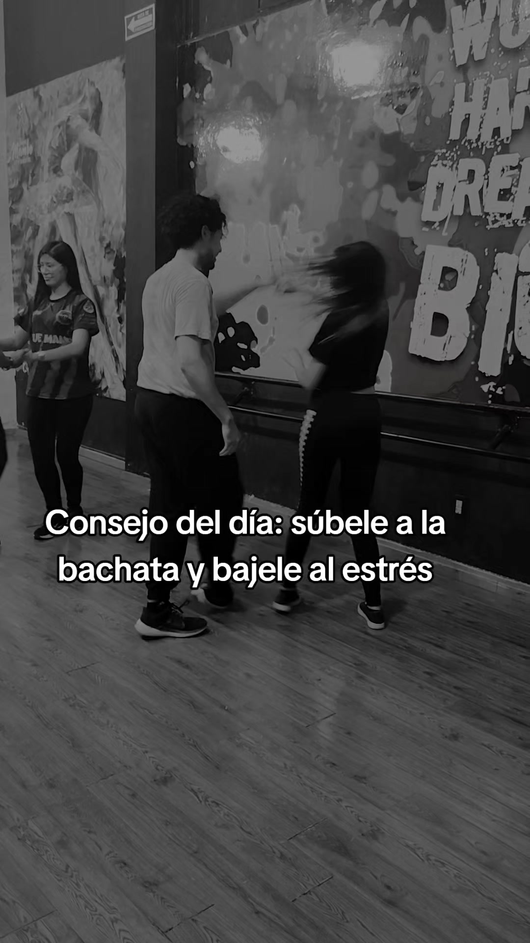@Nadia Isabel Flores