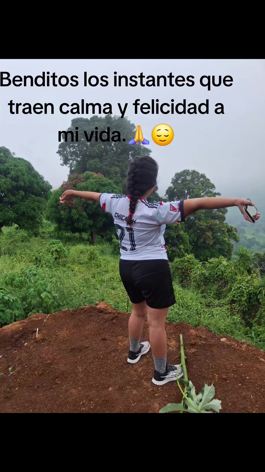 @ARELY CHICAS 🦋🌺