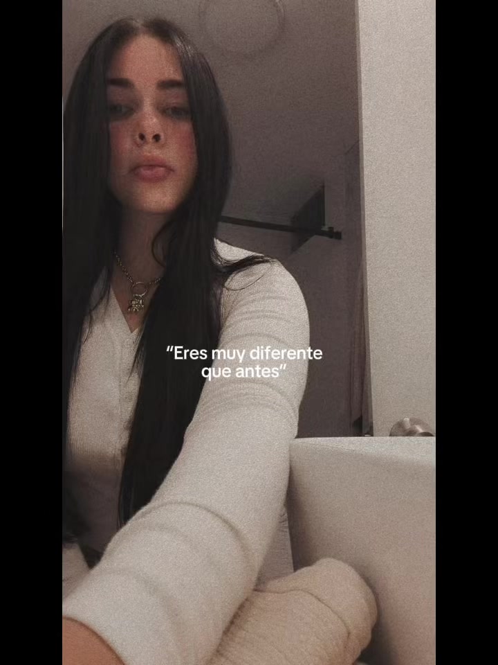 @PAULINA VICTORIA ✌️