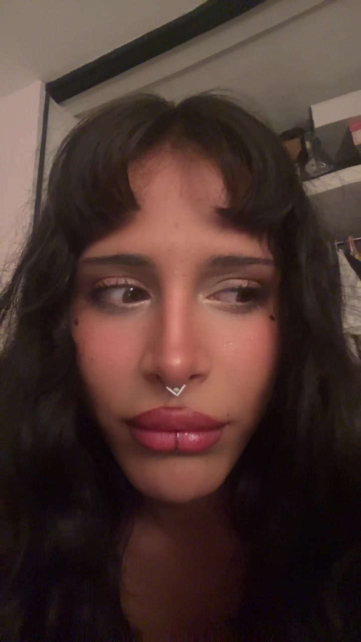 @aria .˙⟡₊⊹ zúria