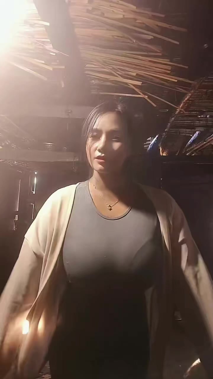 @Yuliii_Wae 💃