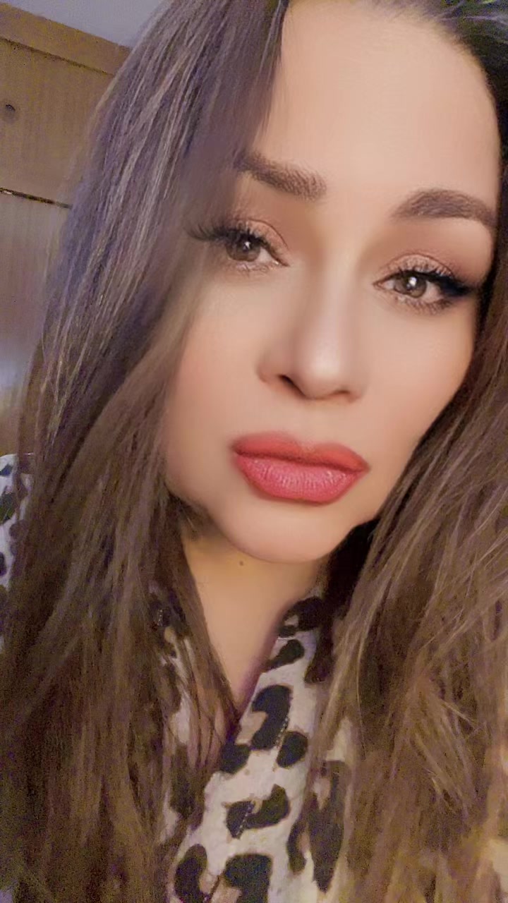 @Ana