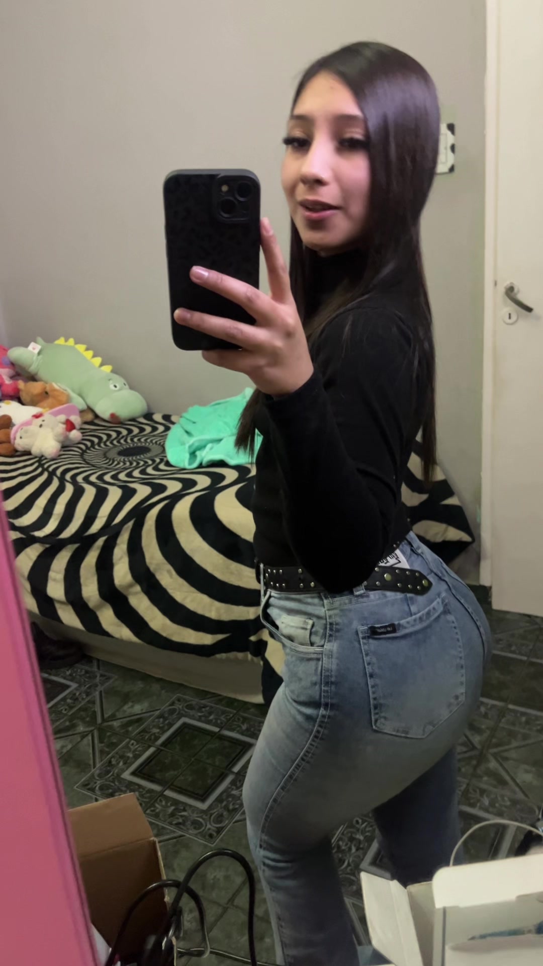 @𝓜𝓸𝓻𝓮🐆