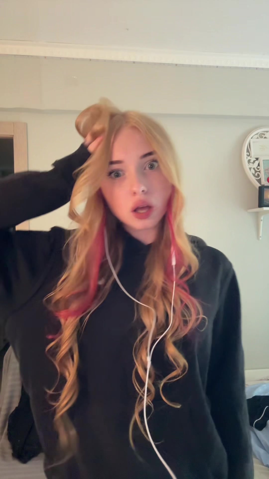 @викусик🌷