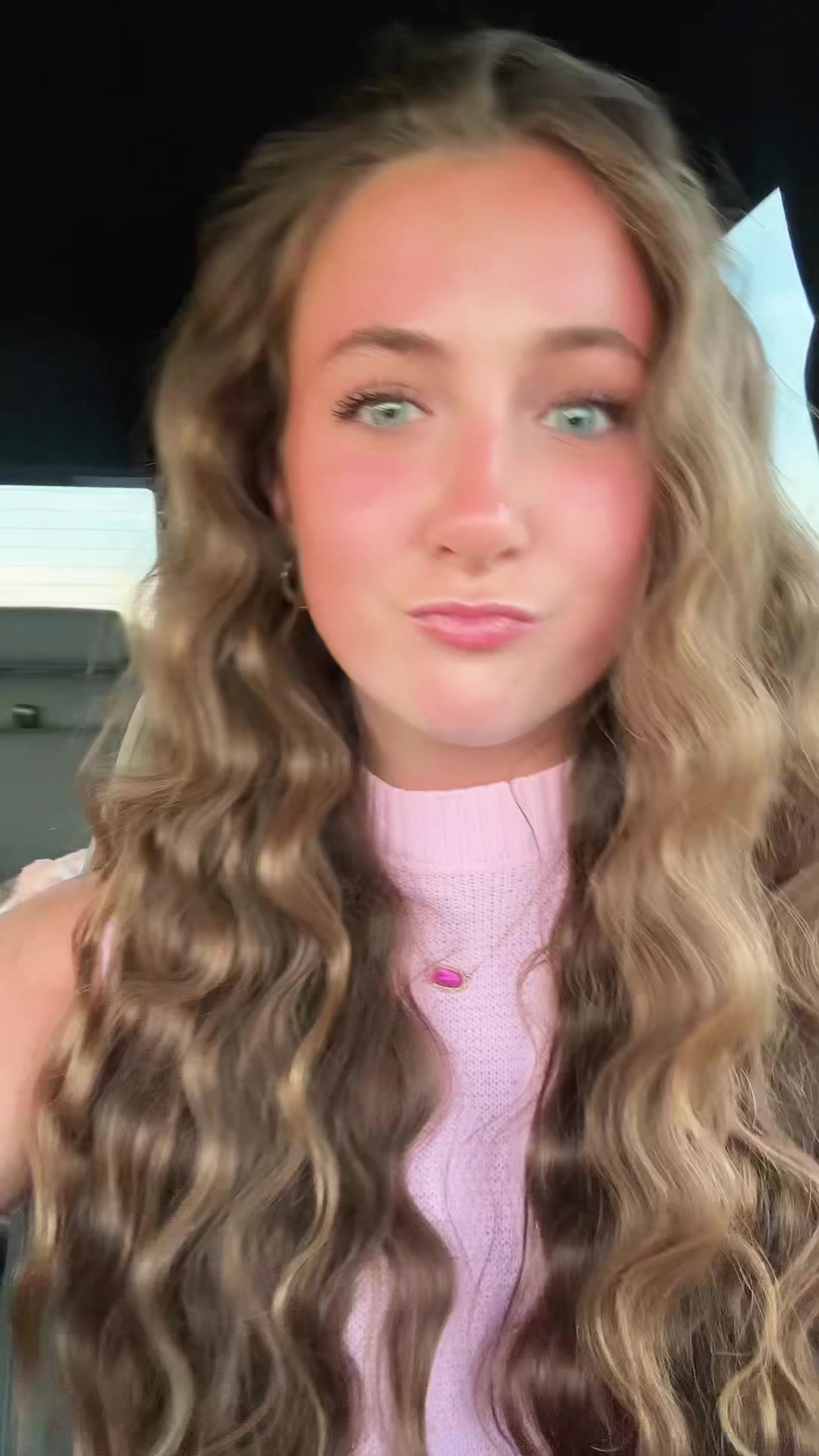 @morganhesterr
