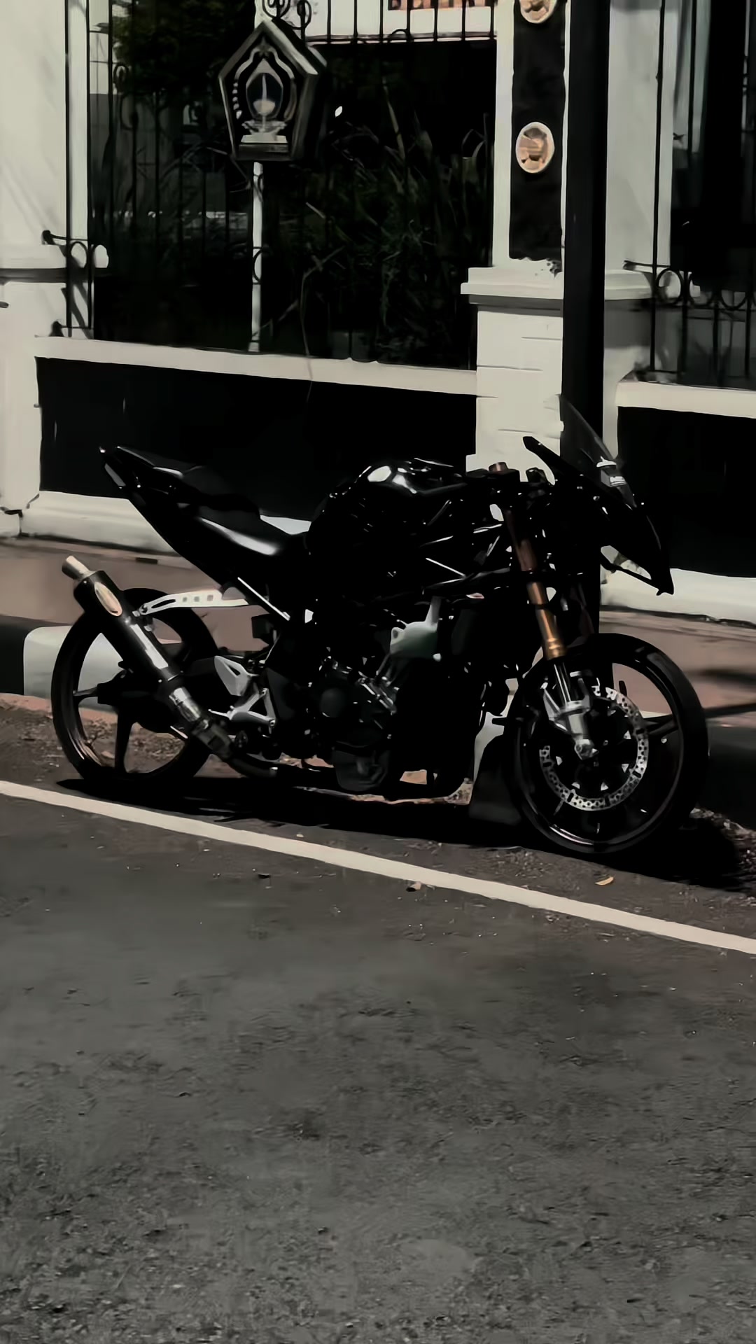 @𝑼𝑼𝒀𝑨𝑩𝑺𝑺