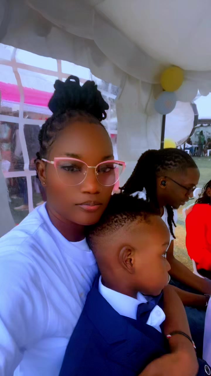 @Soniah_Empress👑
