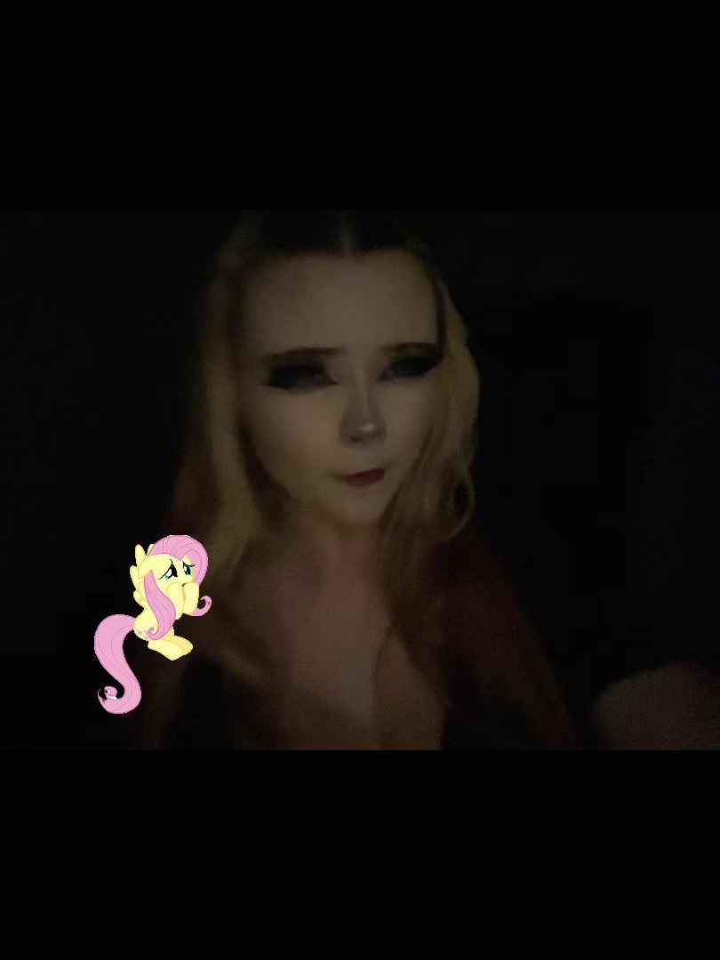 @ELL!!👽🦇