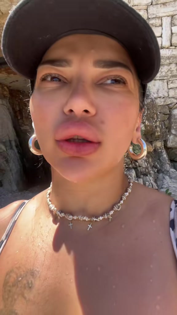 @Ina_Pustovalova