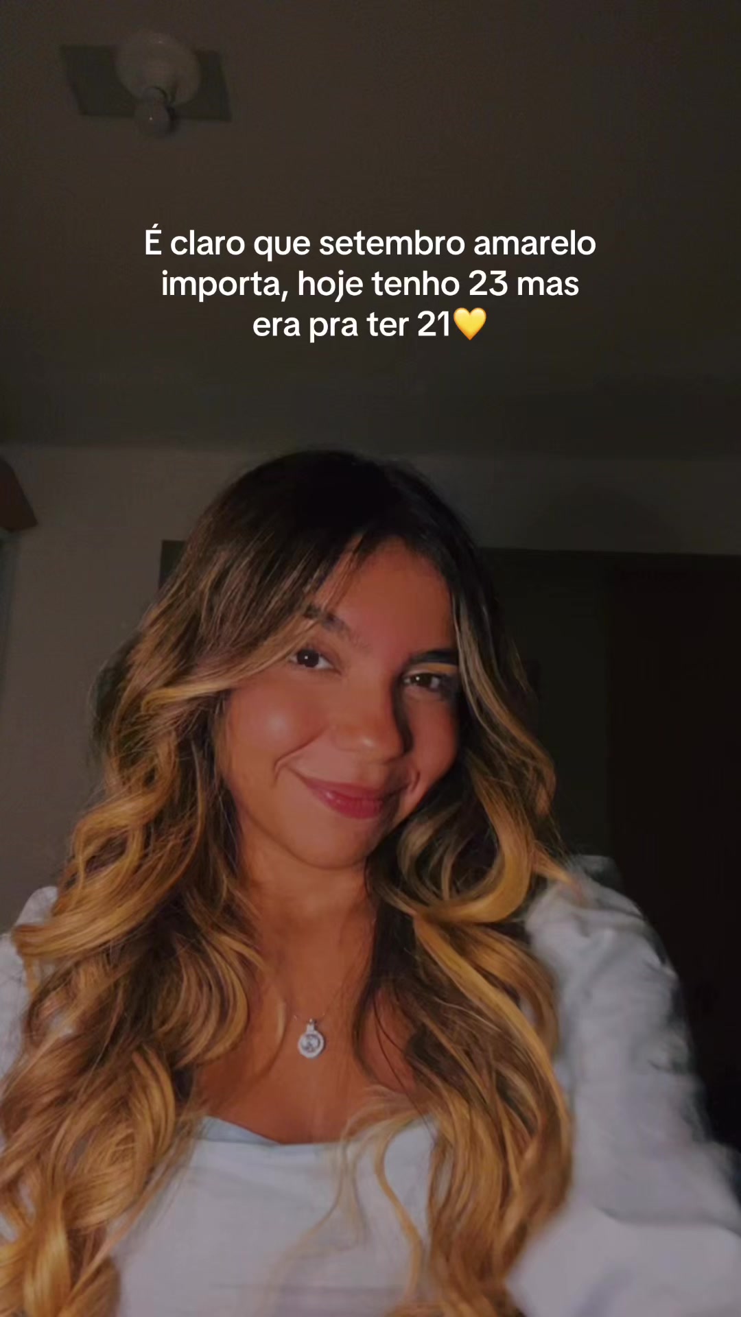 @Livia Tavares💌