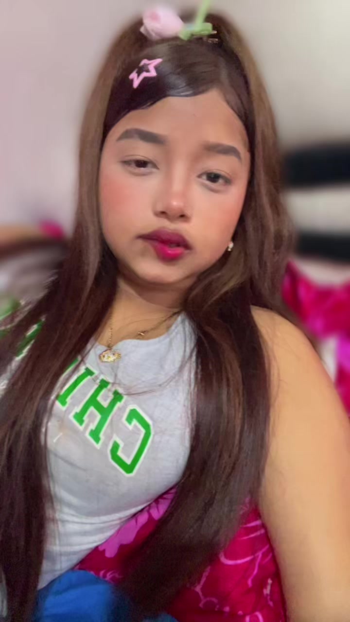 @Emelicita🧡.