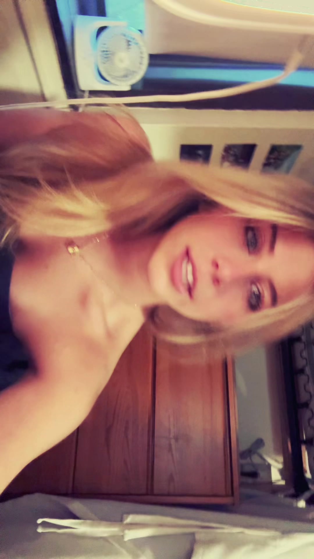 @👹