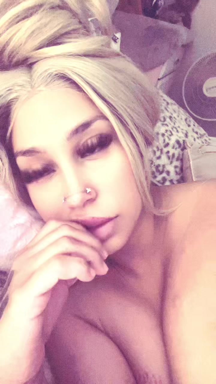 @𝒮𝓁𝑒𝑒𝓅𝒾𝓃𝑔 𝐵𝑒𝒶𝓊𝓉𝓎