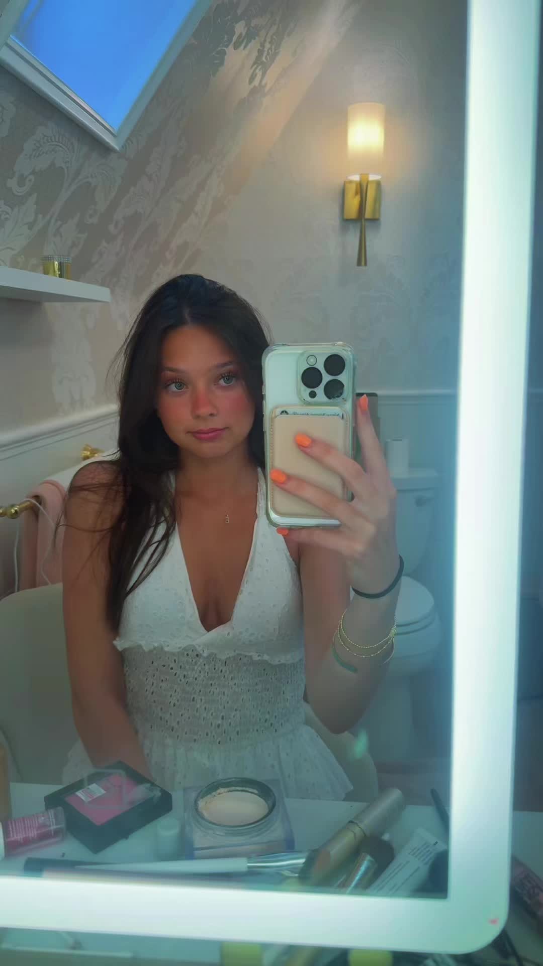 @Ellenn