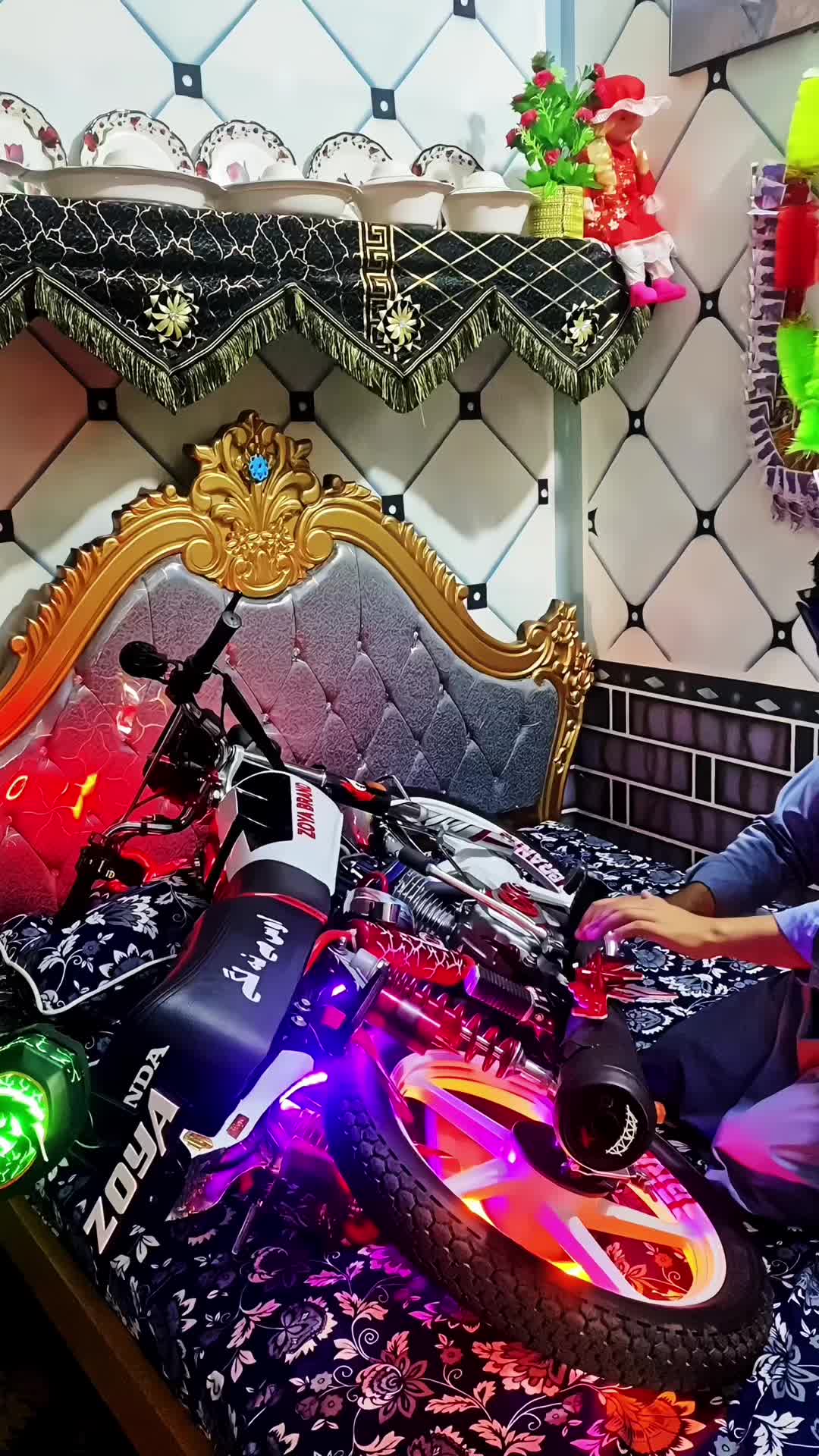 @ZOYA._125