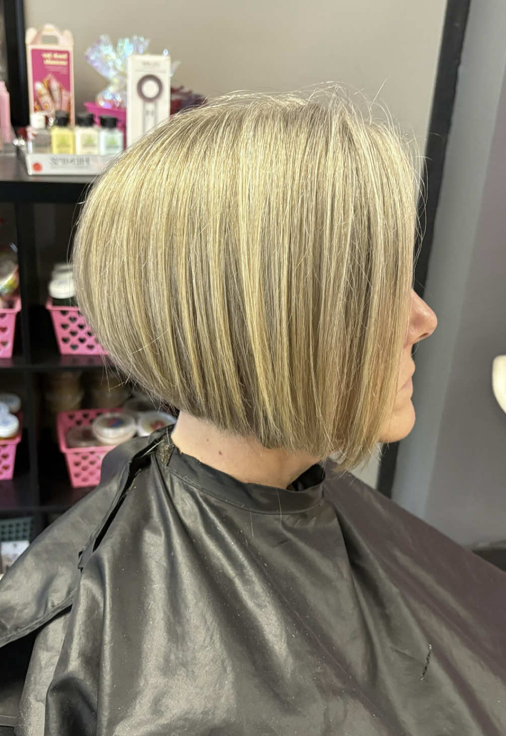 @Electric Chair Salon
