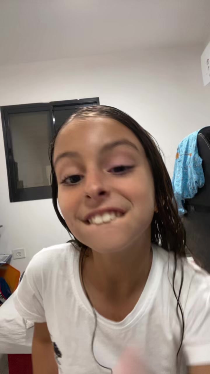 @𝓐𝓭𝓮𝓵𝓮