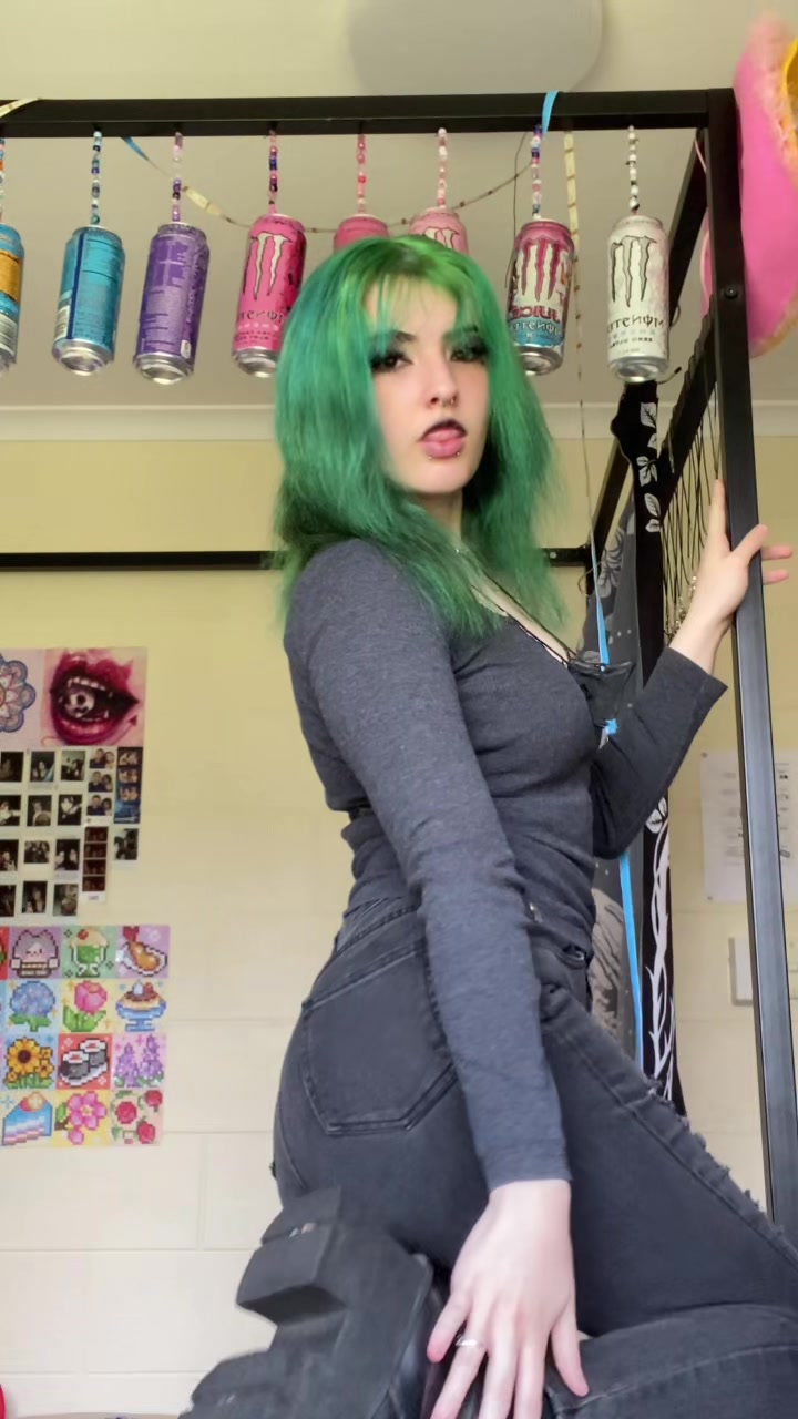 @Bunny 🖤