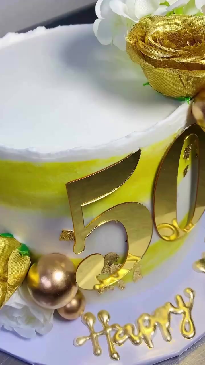 @mbs_cakes_pastries