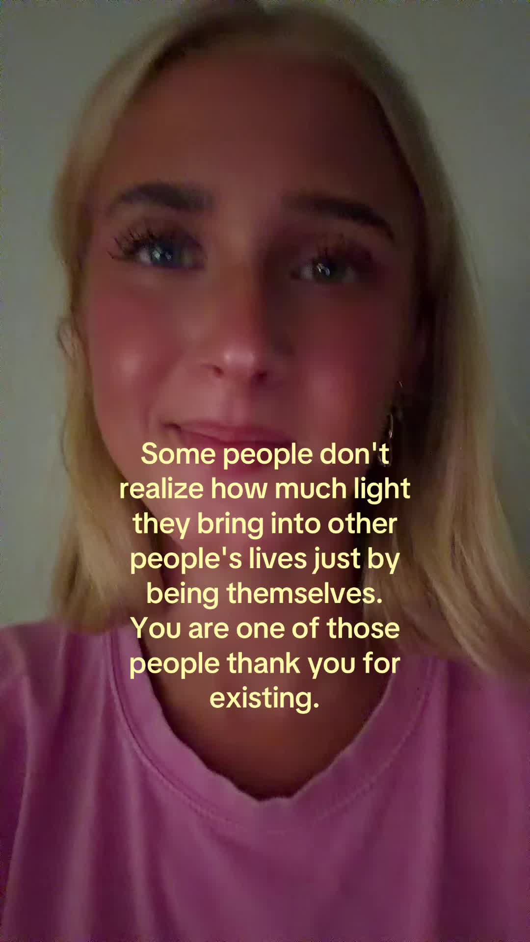 @theelliebarker