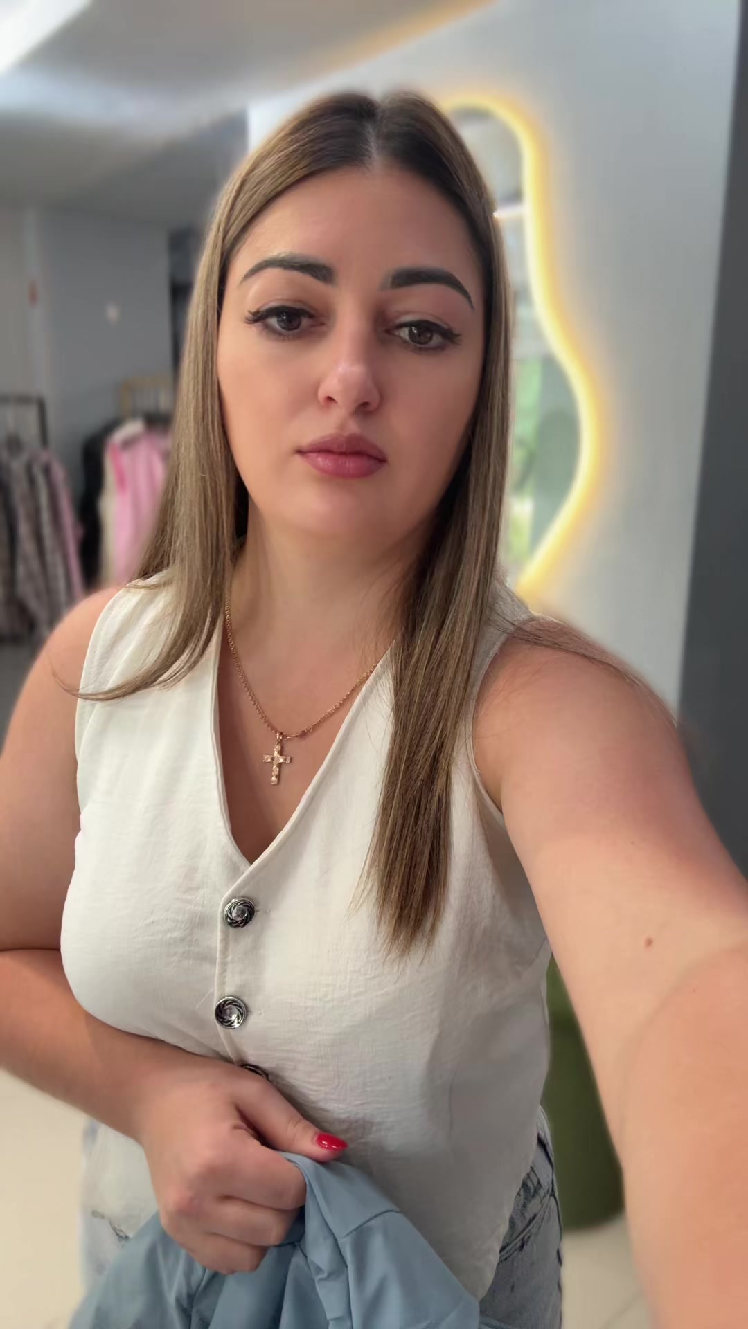@Elena Novac