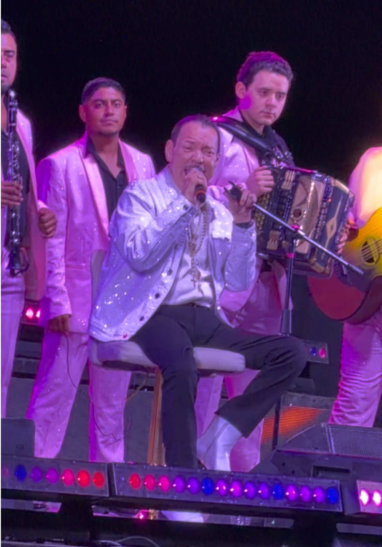 @Javo López