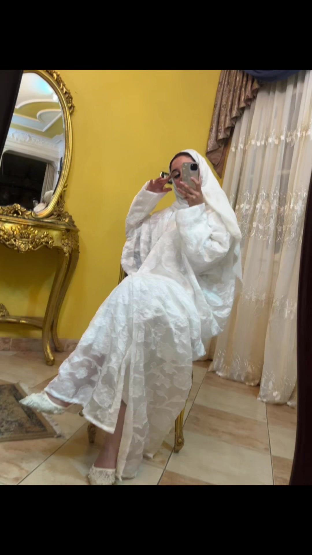 @رَزَانْ