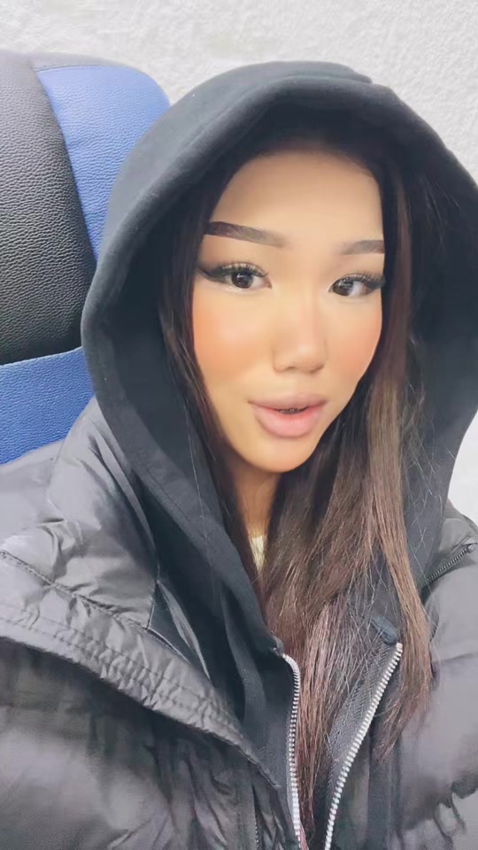 @🐰