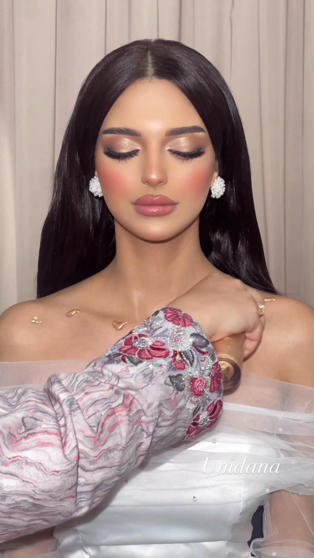 @Umdana_Makeupartist💄