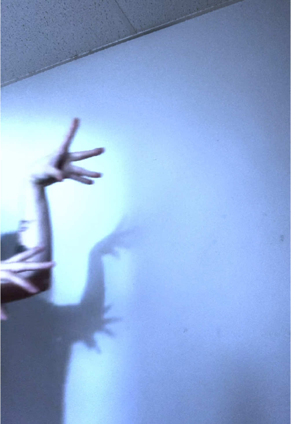 @โ Em โ