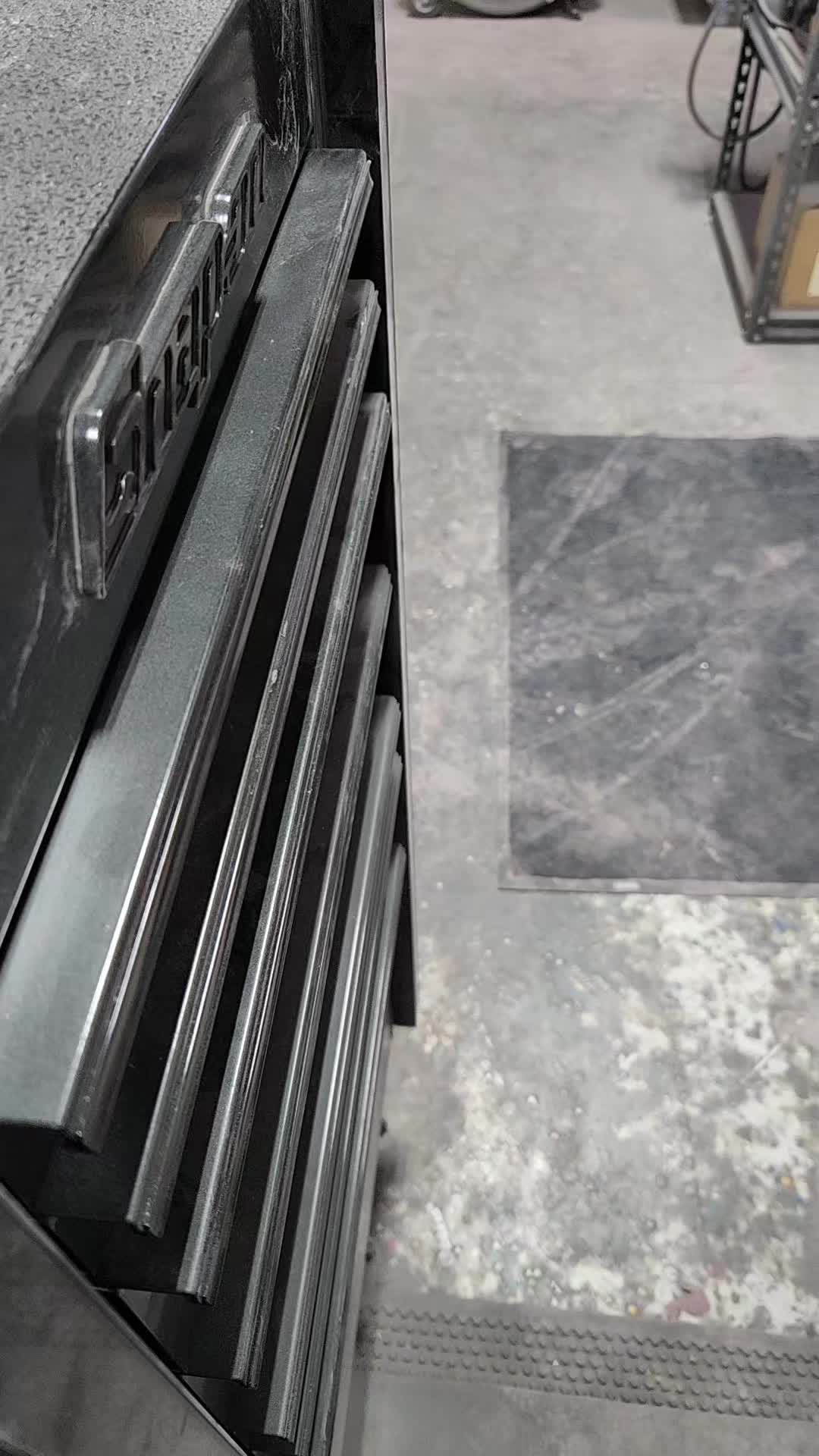 @chriscustoms