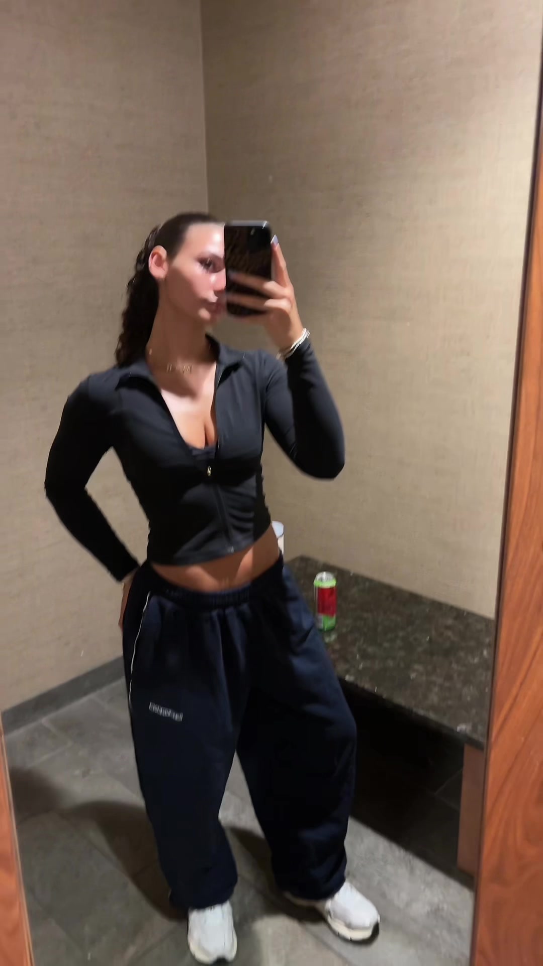 @ZoeKarampelas